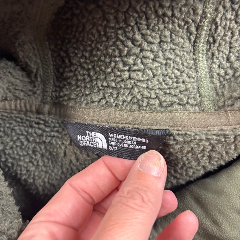 THE NORTH FACE Women’s Green Crescent Hooded Pullover size: Small - Picture 7 of 8